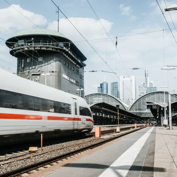 Nachhaltige Anreise und umweltfreundliche Mobilität für DGKN24-Teilnehmende