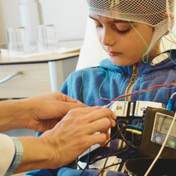 Zweites DGKN-Stipendium für NeuropädiaterInnen vergeben