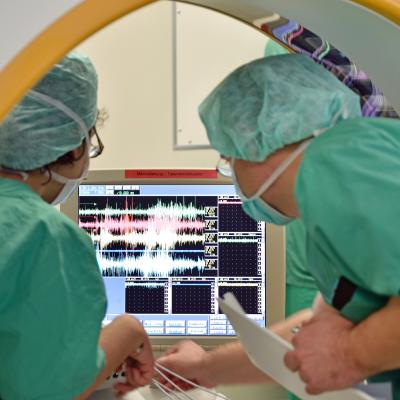 Tiefe Hirnstimulation